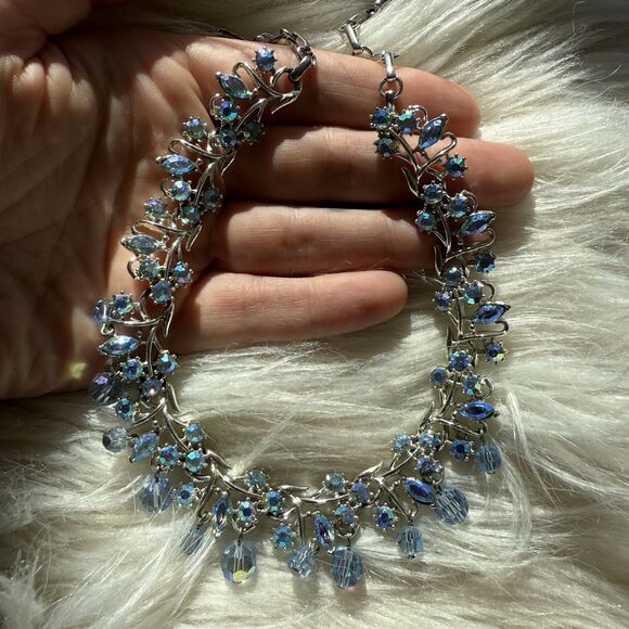 Vintage Coro 3 PC Set Demi-Parure Blue AB Auroa Borealis Dangle Bead Silver Tone - Picture 11 of 16